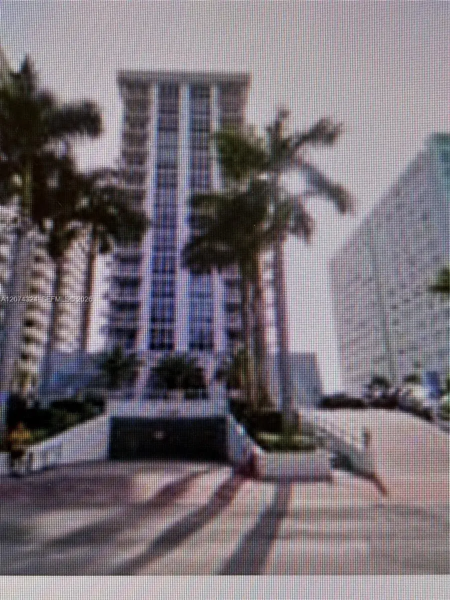 1 bedroom 1 bath Residential for sale at 1228 West Ave # 609, Miami Beach FL 33139