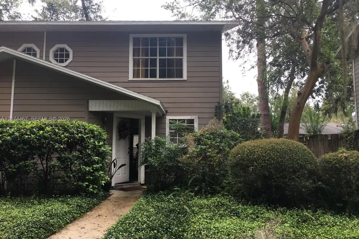 2871 SW 38 Place, Gainesville FL 32608