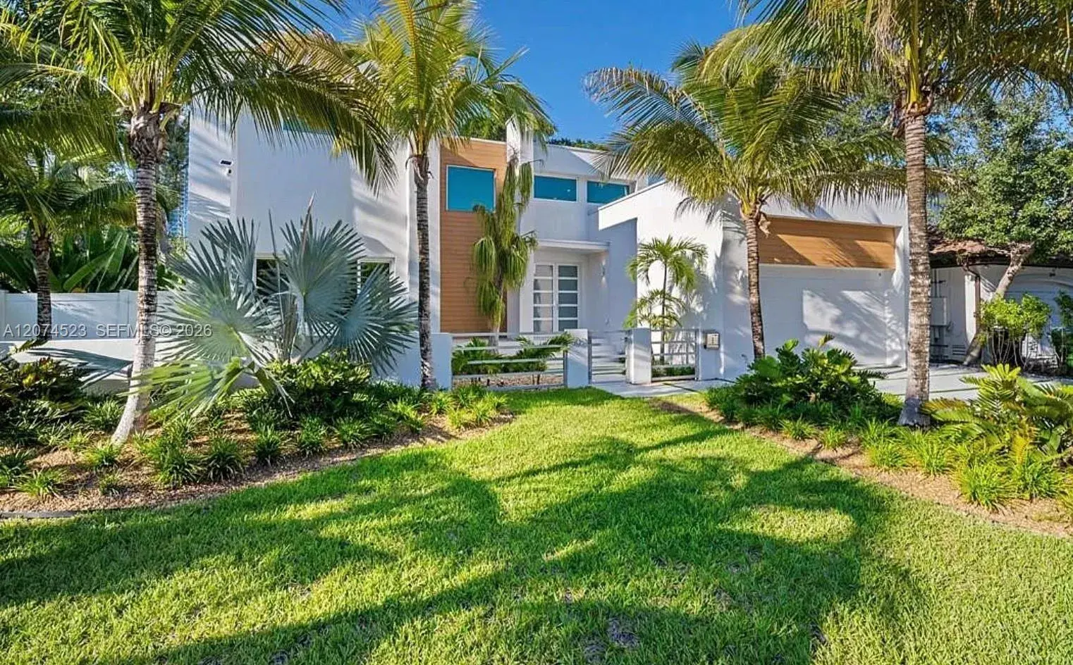 607 SE 6th St, Fort Lauderdale FL 33301