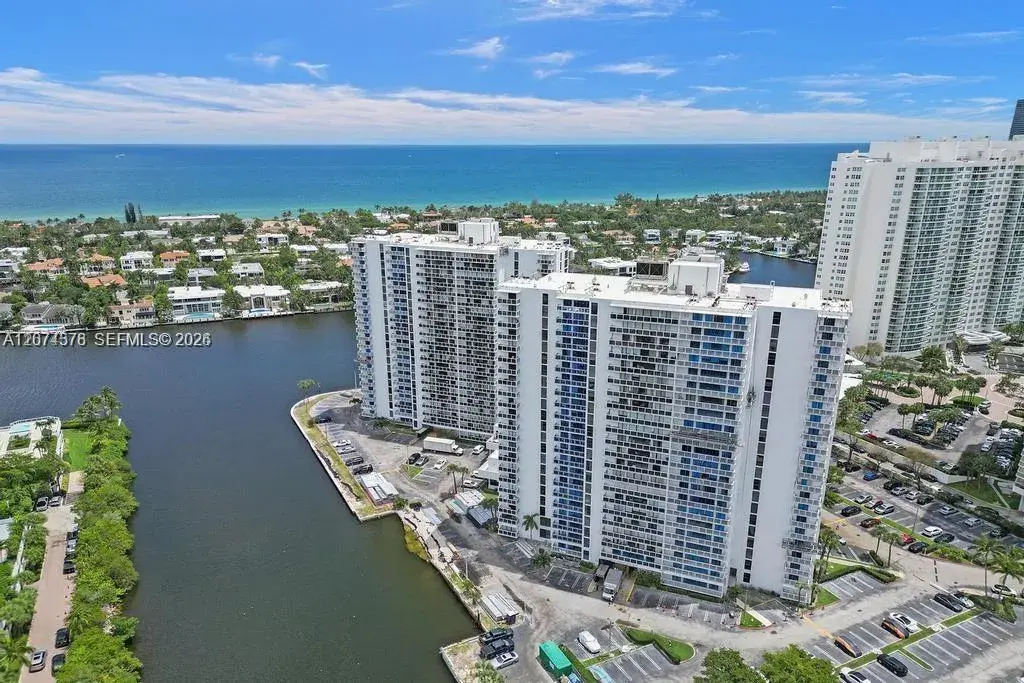 20505 E Country Club Dr # 938, Aventura FL 33180