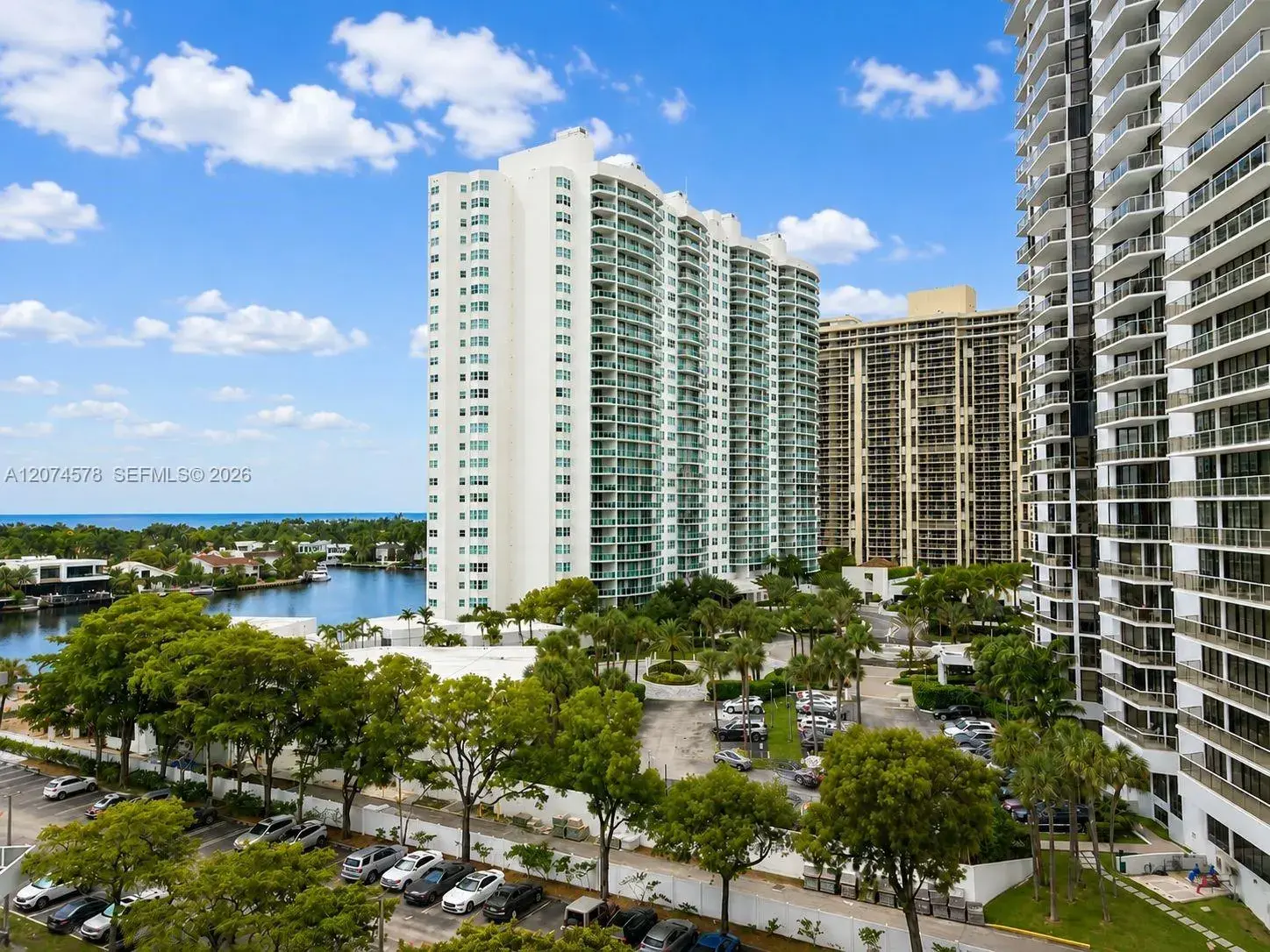 20505 E Country Club Dr # 938, Aventura FL 33180