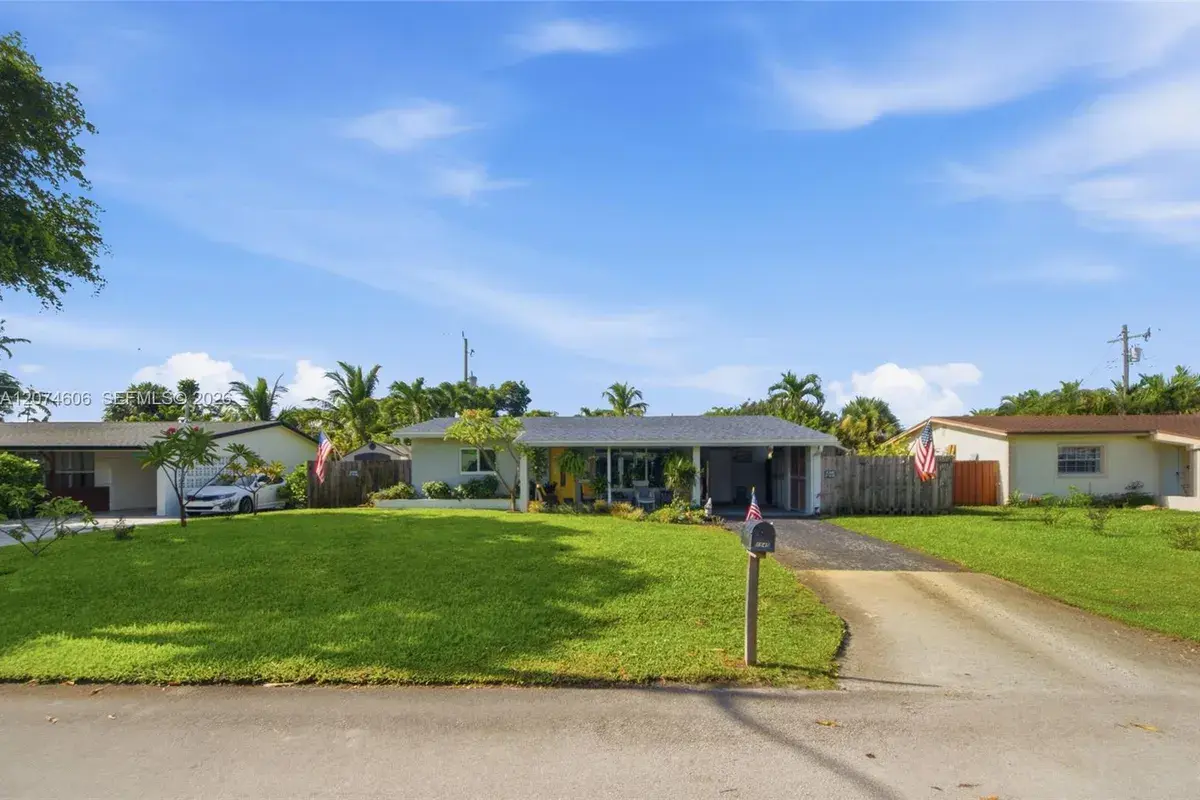 1540 NE 34th St, Pompano Beach FL 33064
