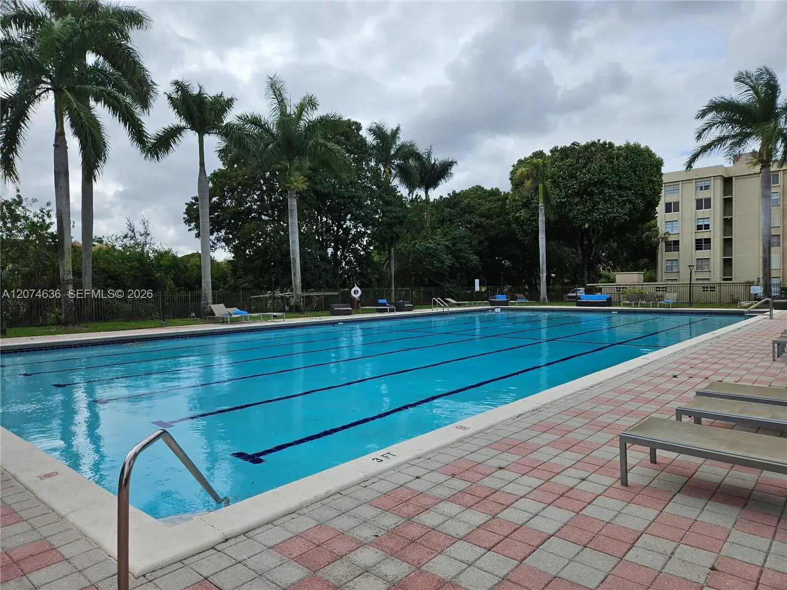 9320 Fontainebleau Blvd # 401, Miami FL 33172