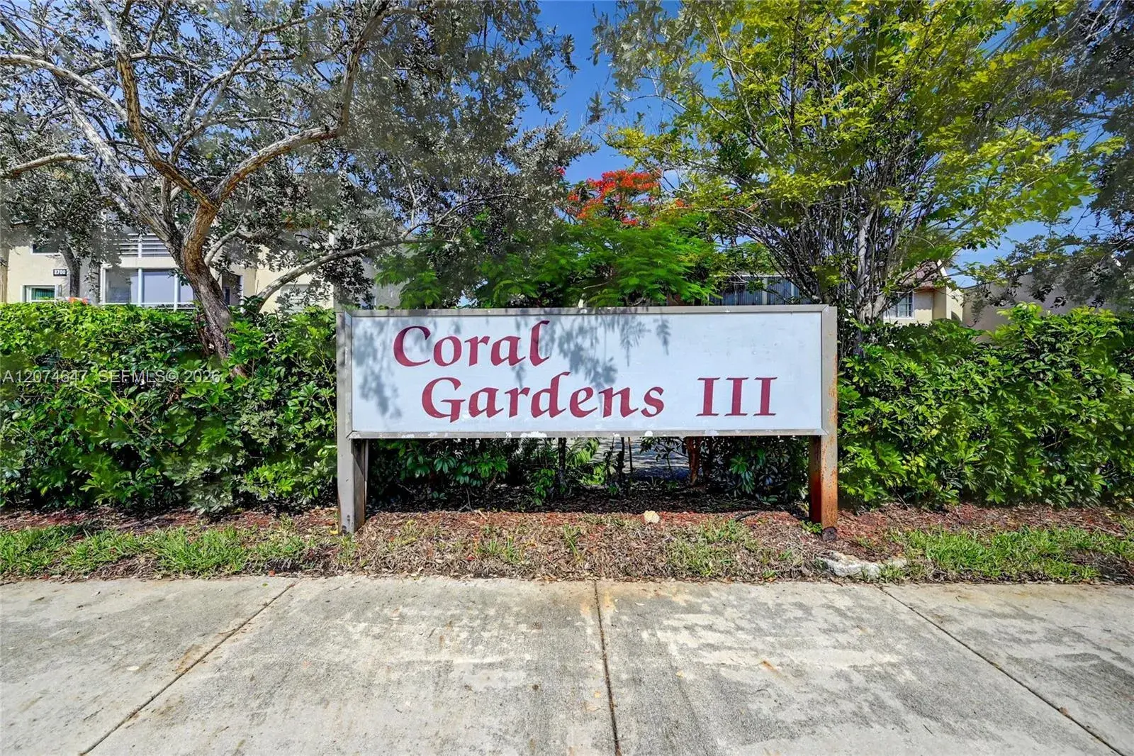 2700 Riverside Dr # B, Coral Springs FL 33065