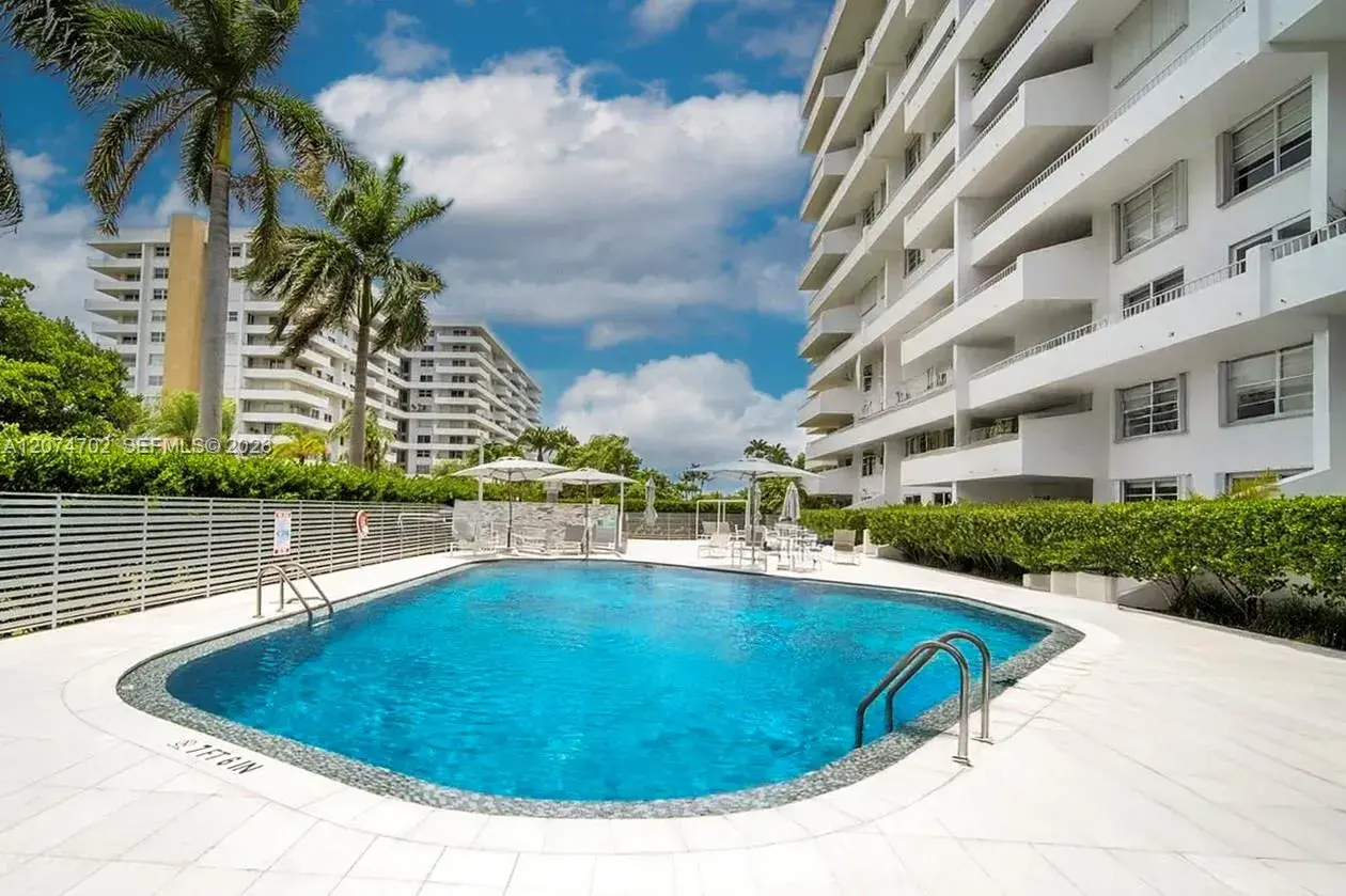 199 Ocean Lane Dr # 902, Key Biscayne FL 33149