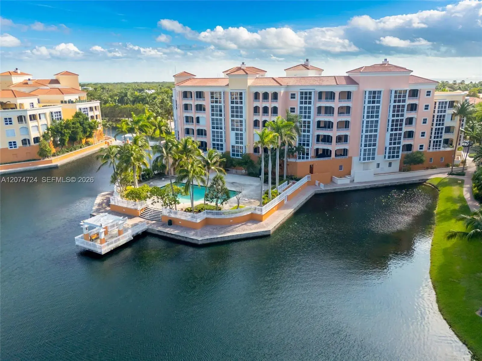 2 bedroom 2 bath Residential for sale at 737 Crandon Blvd # 1, Key Biscayne FL 33149