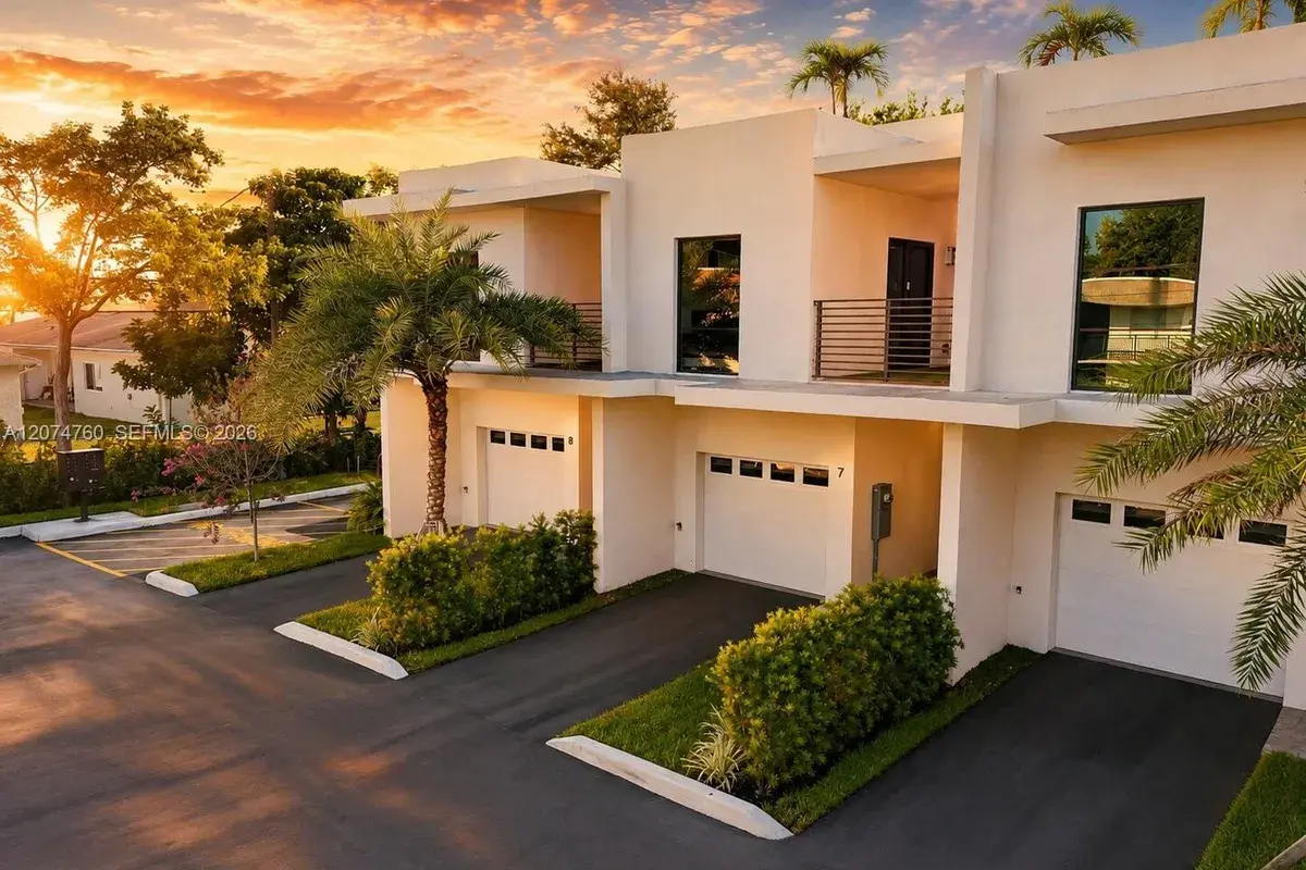 2511 Pierce St # 7, Hollywood FL 33020