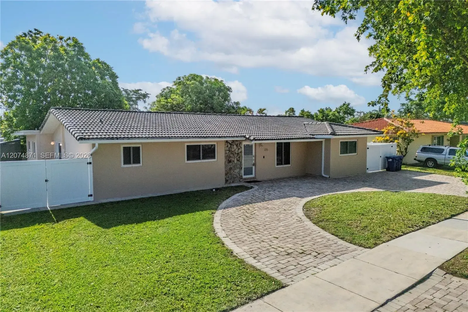 225 SW 102nd Pl, Sweetwater FL 33174