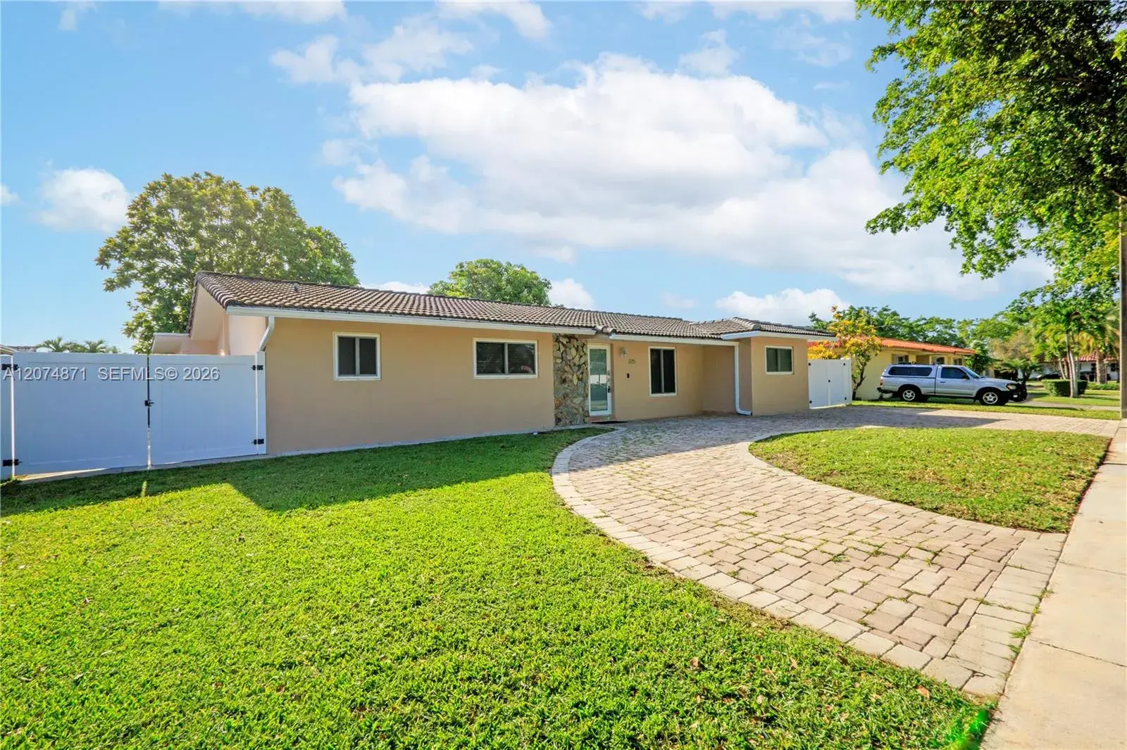 225 SW 102nd Pl, Sweetwater FL 33174