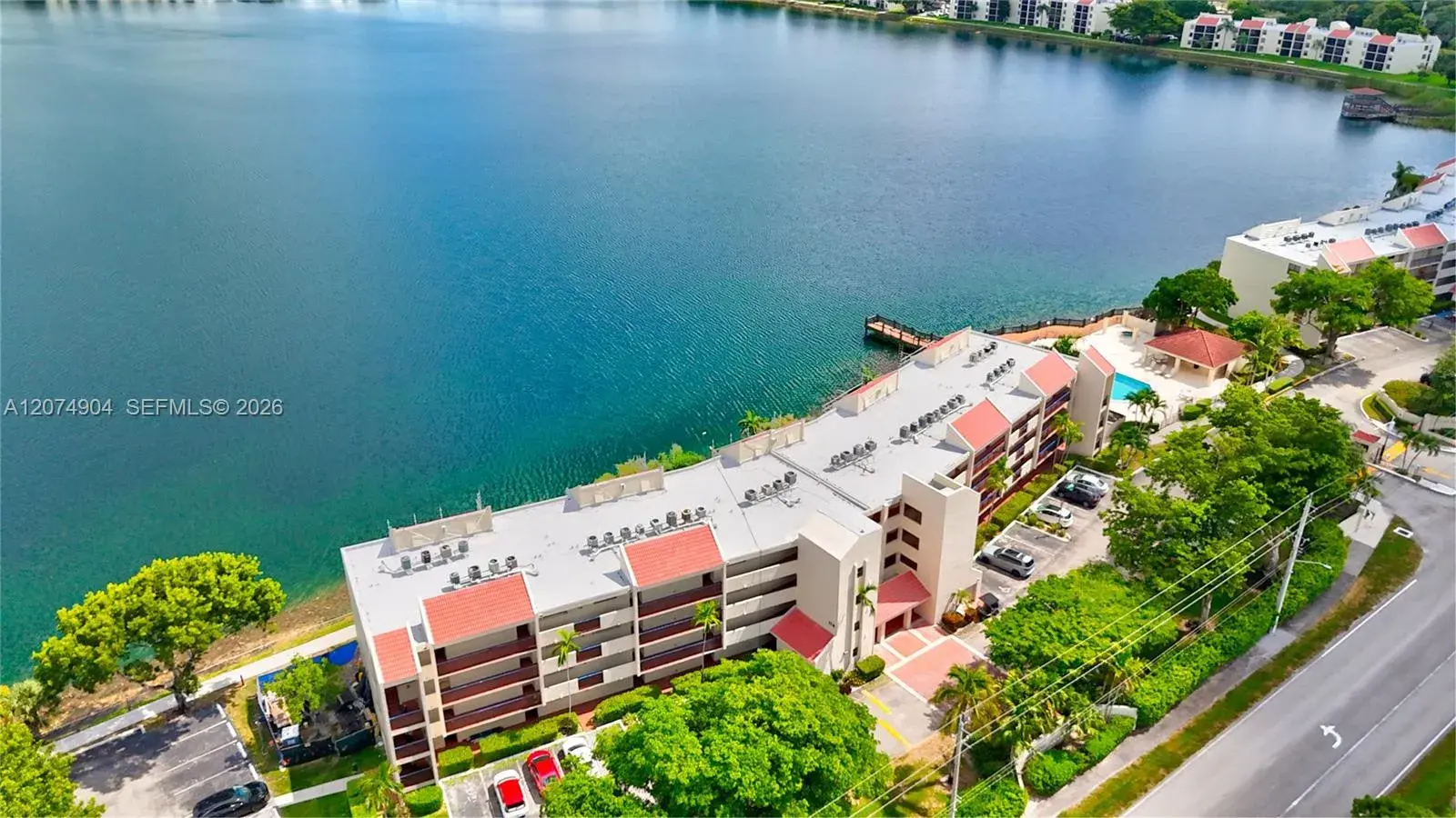 2 bedroom 2 bath Residential for sale at 114 Lake Emerald Dr # 409, Oakland Park FL 33309