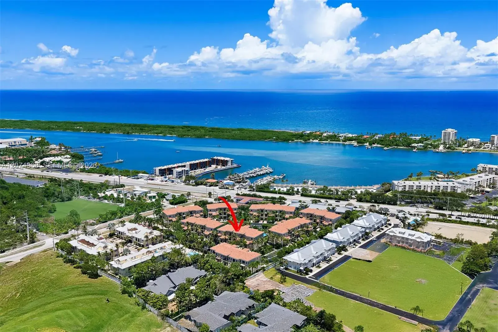 703 Del Sol Cir # 703, Tequesta FL 33469
