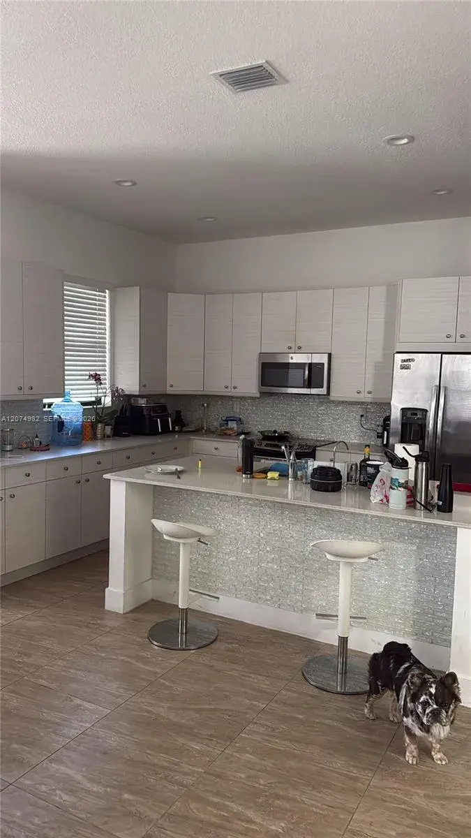 3564 W 97th St, Hialeah FL 33018