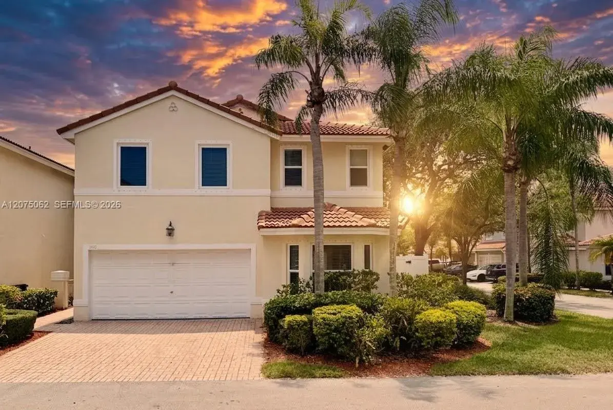 1140 Oysterwood St, Hollywood FL 33019