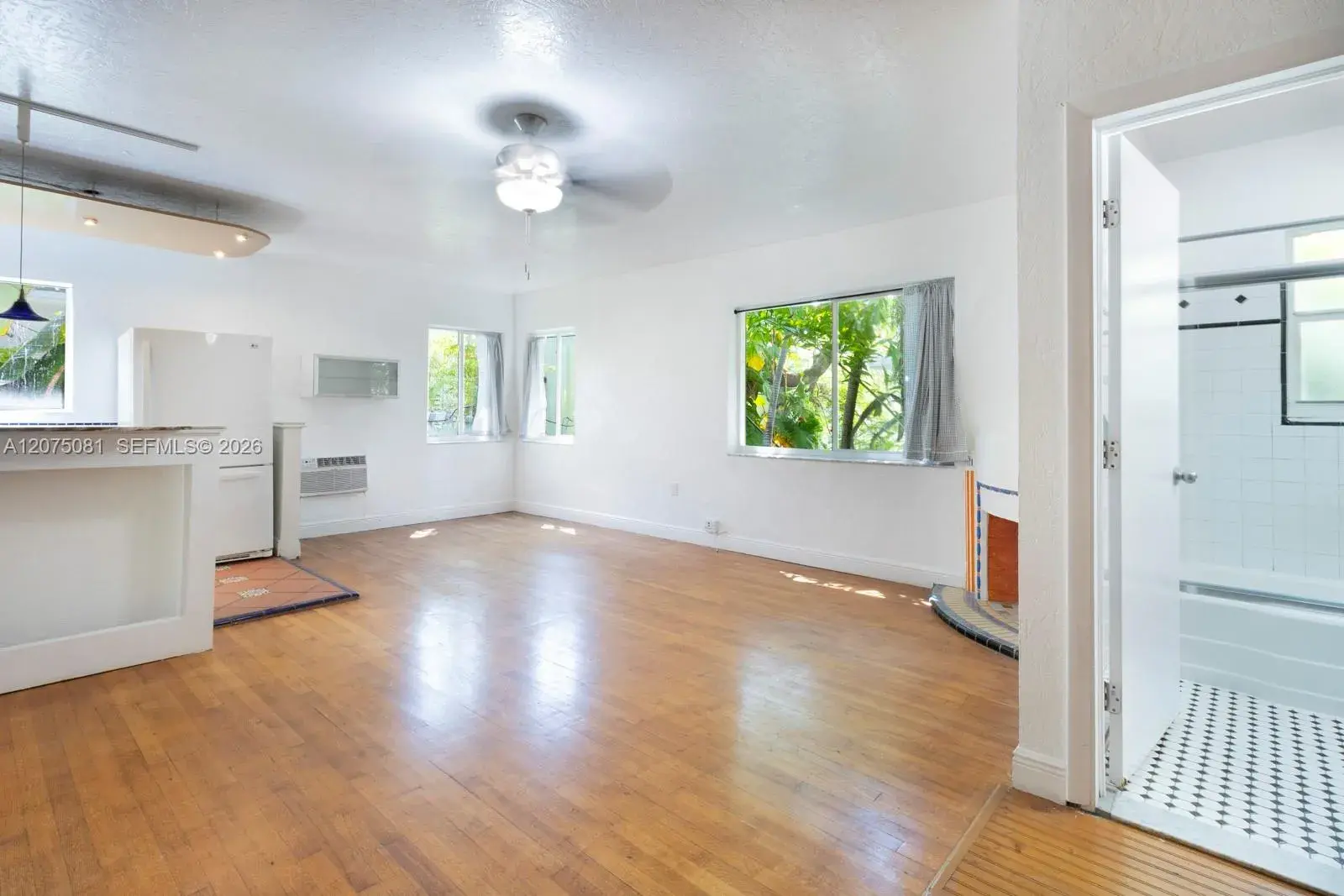 1525 Meridian Ave # 209, Miami Beach FL 33139