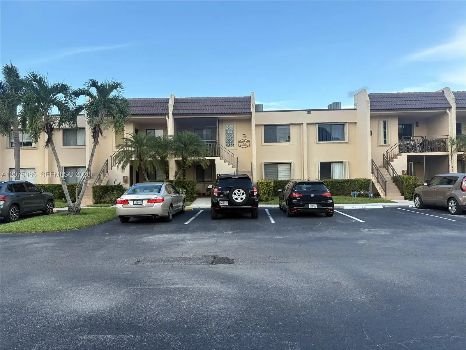 16471 Blatt Blvd # 203, Weston FL 33326