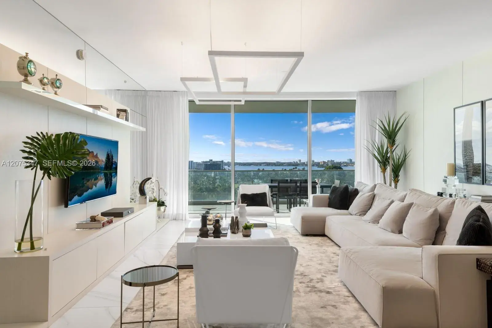 2 bedroom 3 bath Residential for sale at 10201 Collins Ave # 907, Bal Harbour FL 33154
