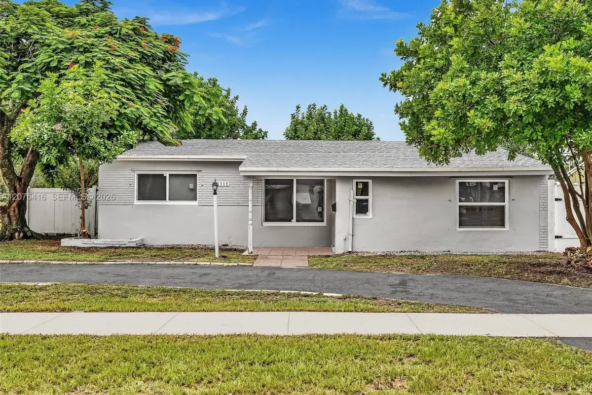 6800 Raleigh St, Hollywood FL 33024