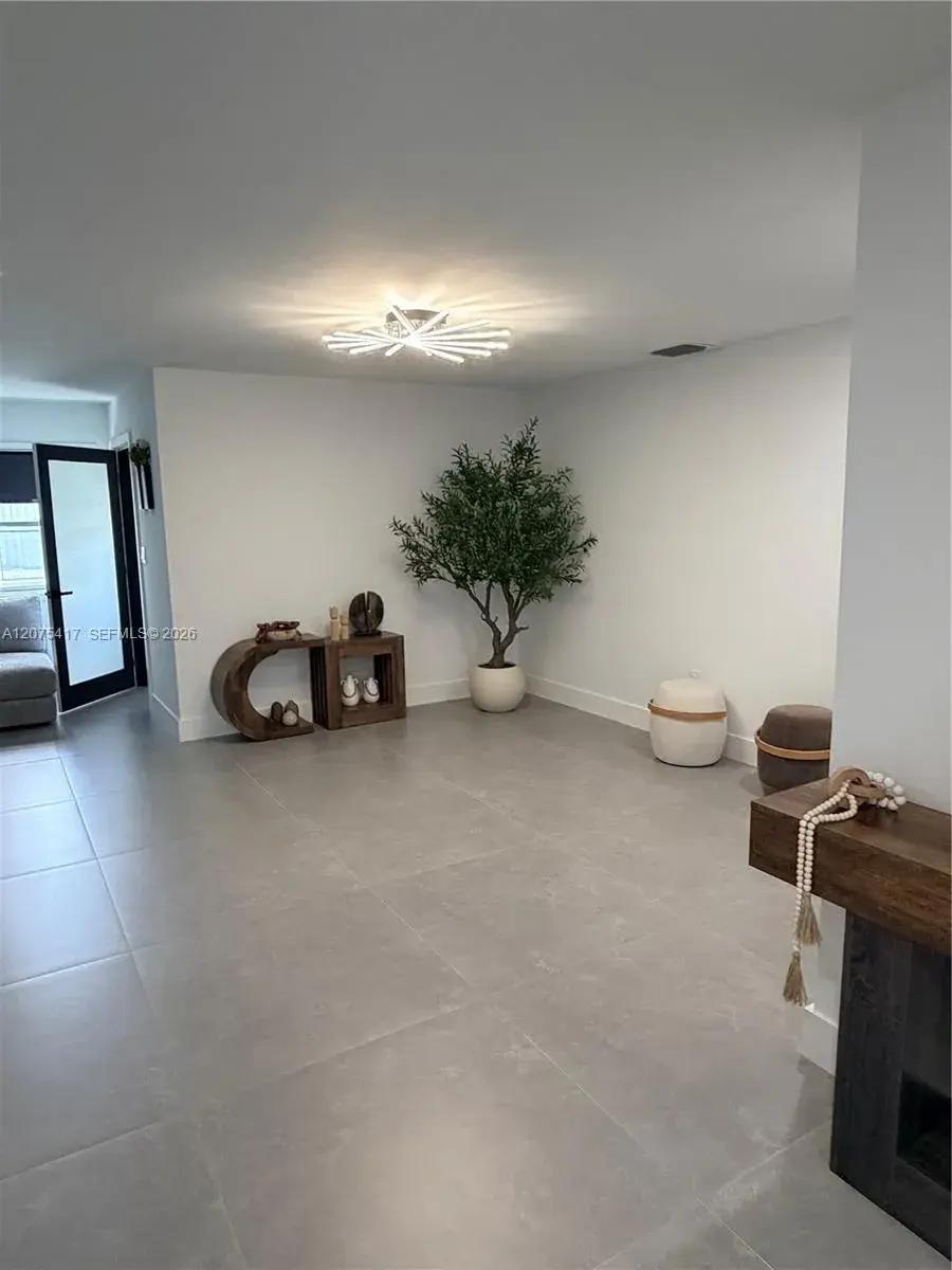 15042 SW 149th St, Miami FL 33196