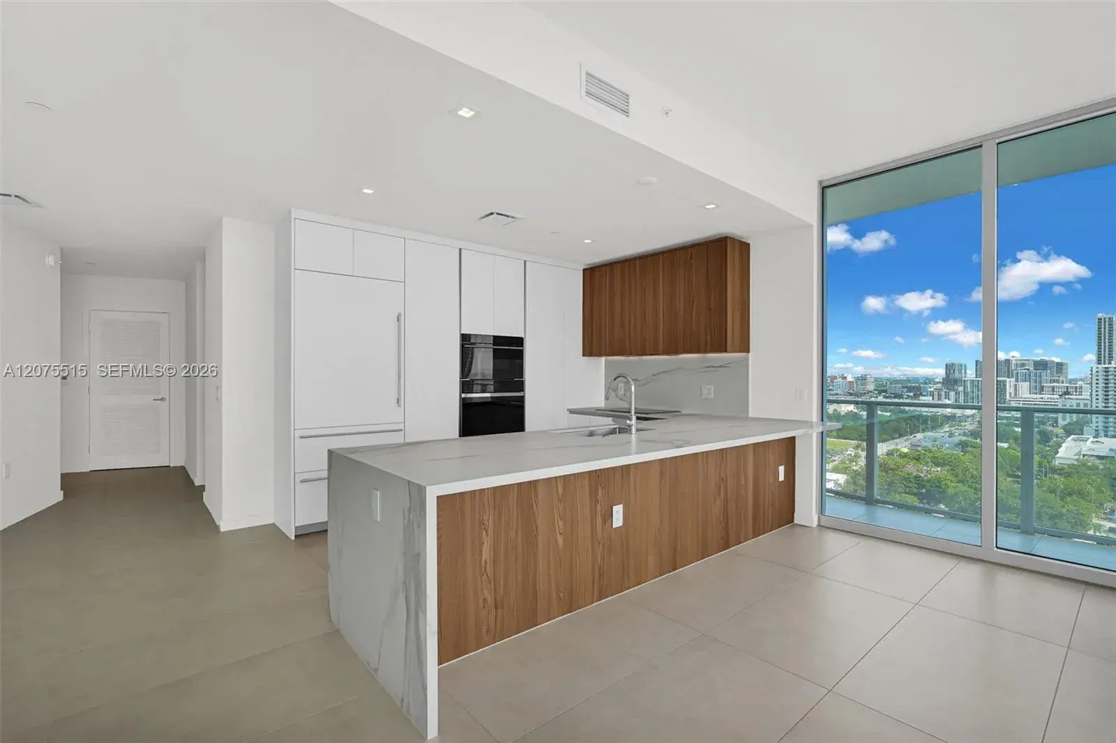 1400 Biscayne Blvd # 1706, Miami FL 33132
