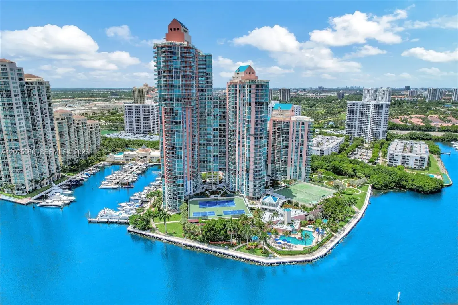 3370 Hidden Bay Dr # 815, Aventura FL 33180