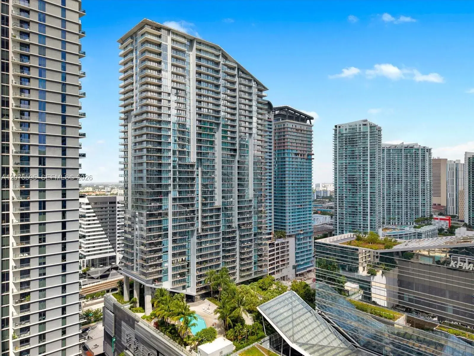 2 bedroom 2 bath Residential for sale at 88 SW 7th St # 2204, Miami FL 33130