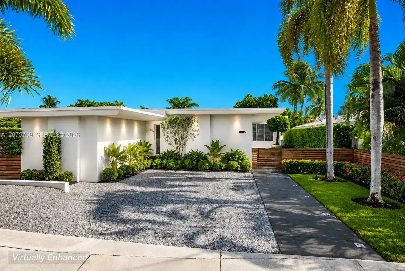1885 Daytonia Rd, Miami Beach FL 33141