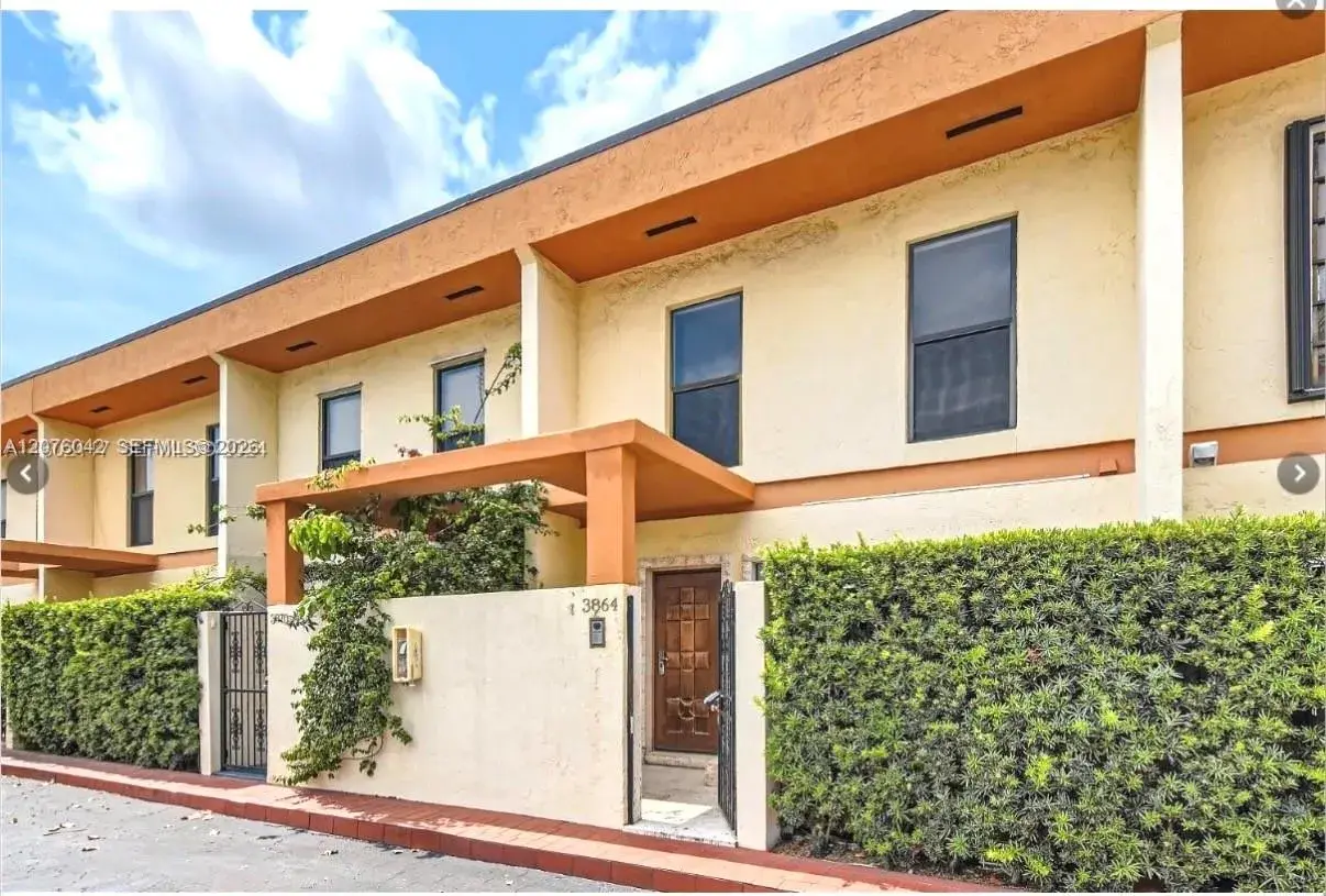 3 bedroom 3 bath Residential for sale at 3864 NE 167th St # 5, North Miami Beach FL 33160