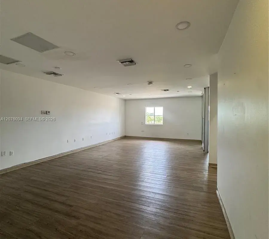 7490 SW 23rd St # 203, Miami FL 33155