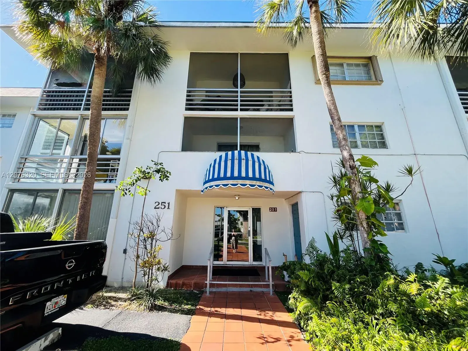 2 bedroom 2 bath Residential Lease for rent at 251 Galen Dr # 101E, Key Biscayne FL 33149