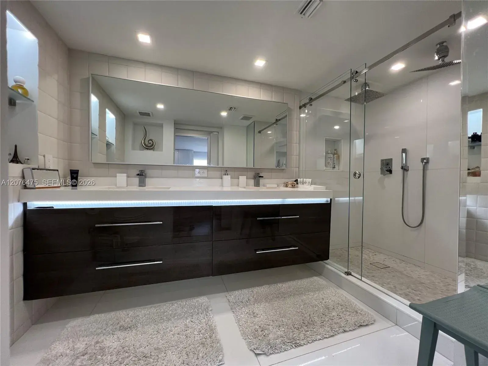 3300 NE 191st St # 1610, Aventura FL 33180