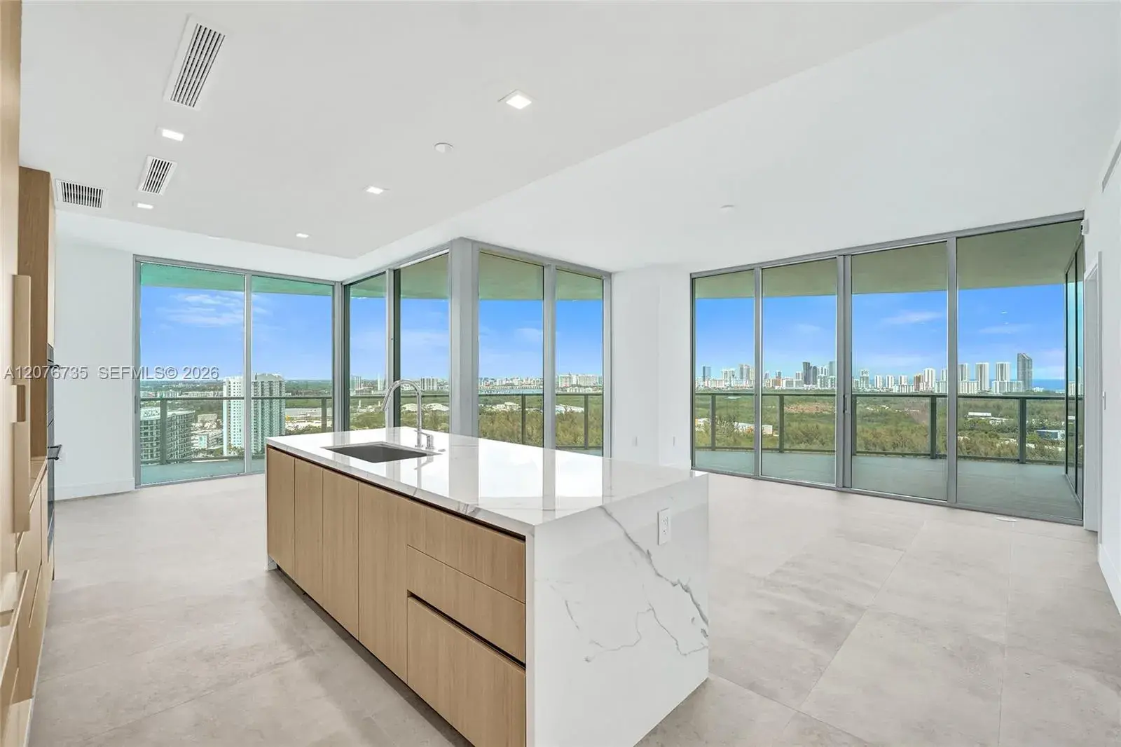 2 bedroom 3 bath Residential for sale at 2411 Laguna Circle # 2511, North Miami FL 33181
