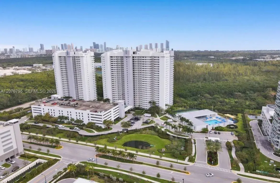 3 bedroom 3 bath Residential for sale at 15051 Royal Oaks Ln # 2403, North Miami FL 33181