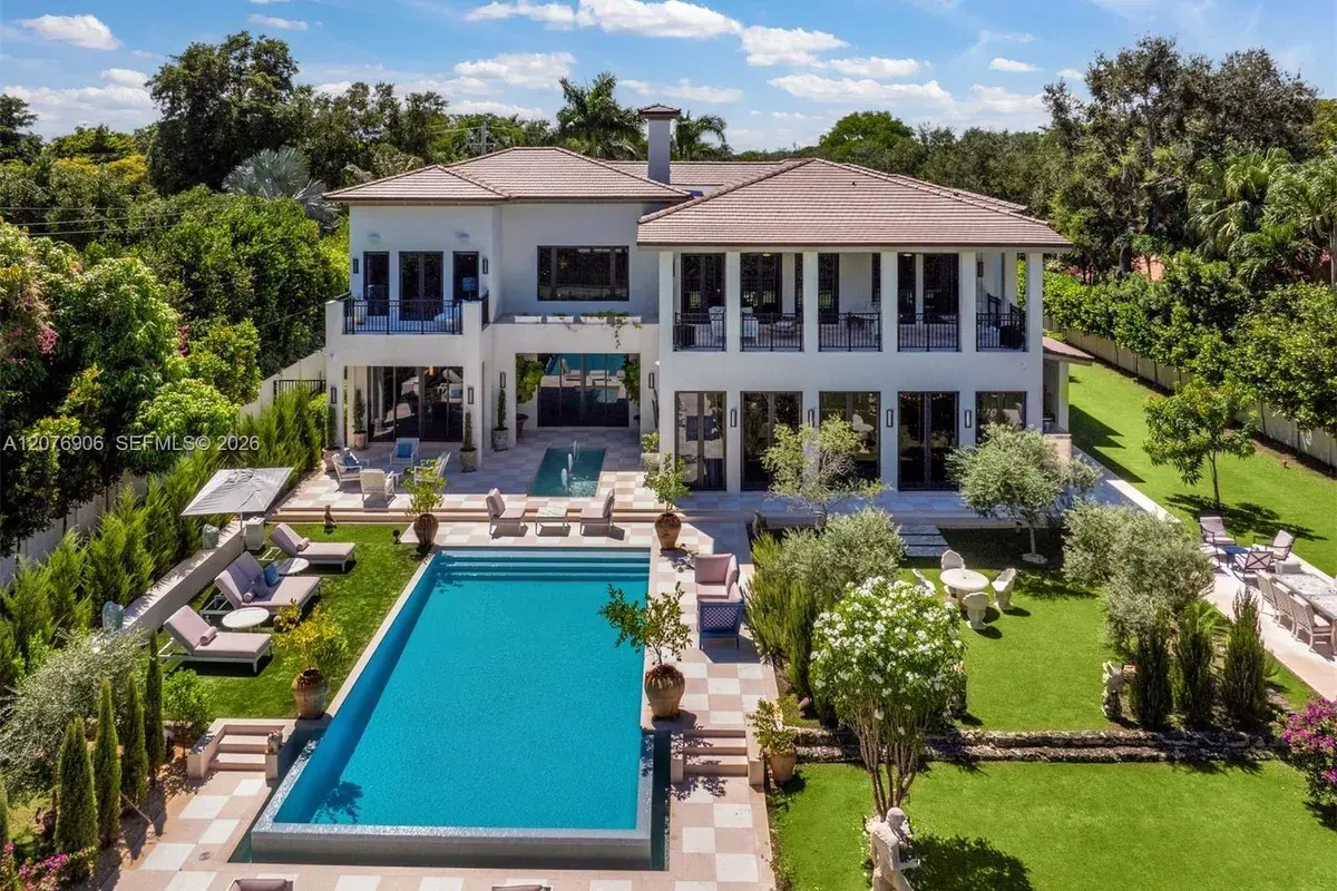 8345 Ponce De Leon Rd, Miami FL 33143