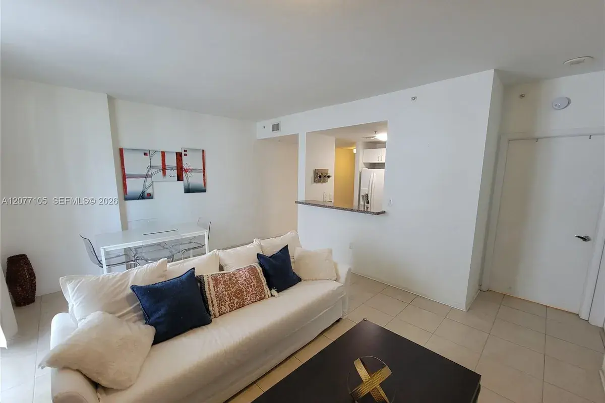 185 SE 14th Ter # 1101, Miami FL 33131