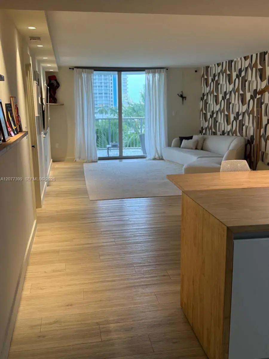 2 bedroom 2 bath Residential Lease for rent at 210 Sea View Dr # 608, Key Biscayne FL 33149