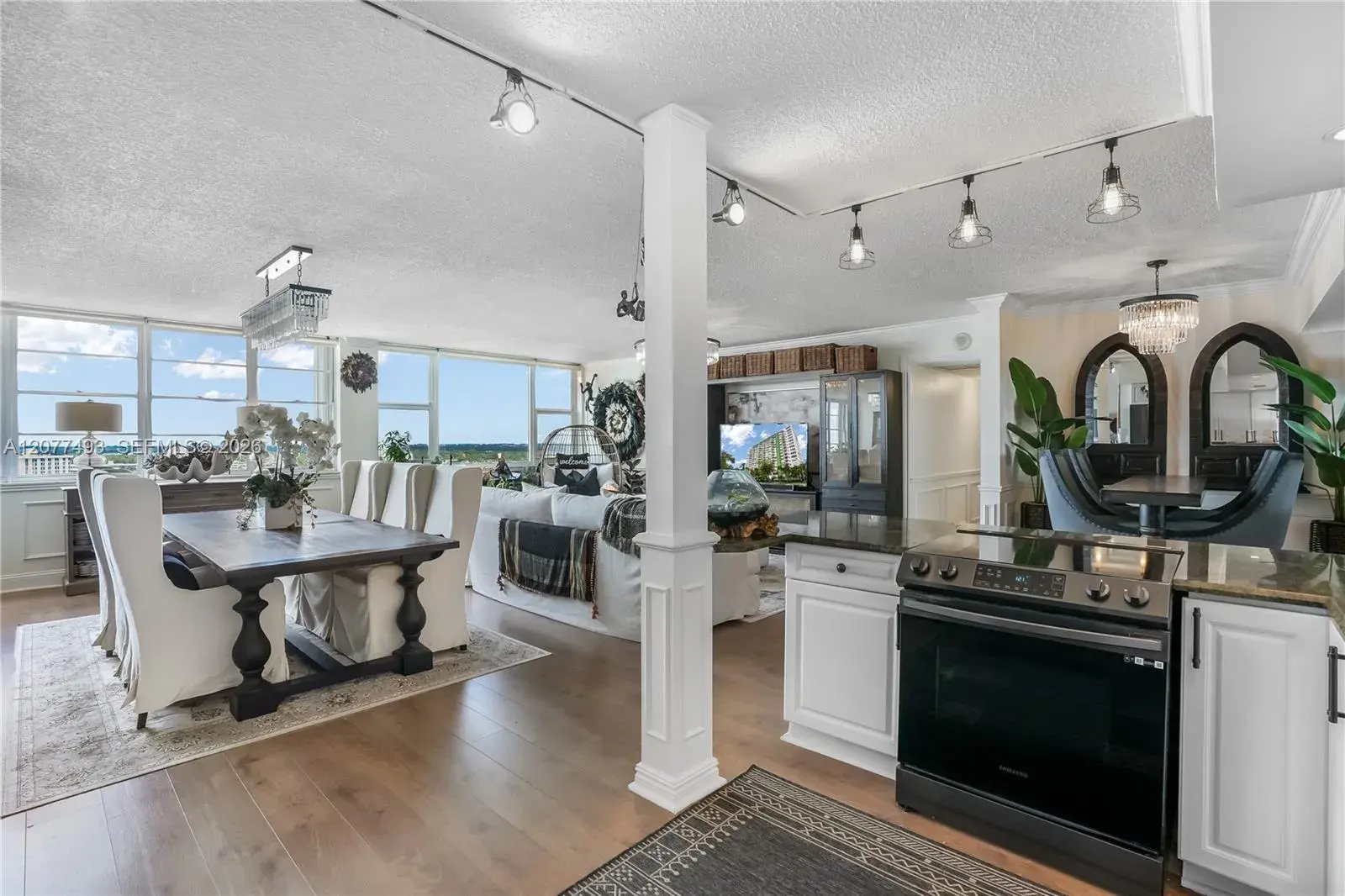 2 bedroom 2 bath Residential for sale at 2150 Sans Souci Blvd # E1, North Miami FL 33181