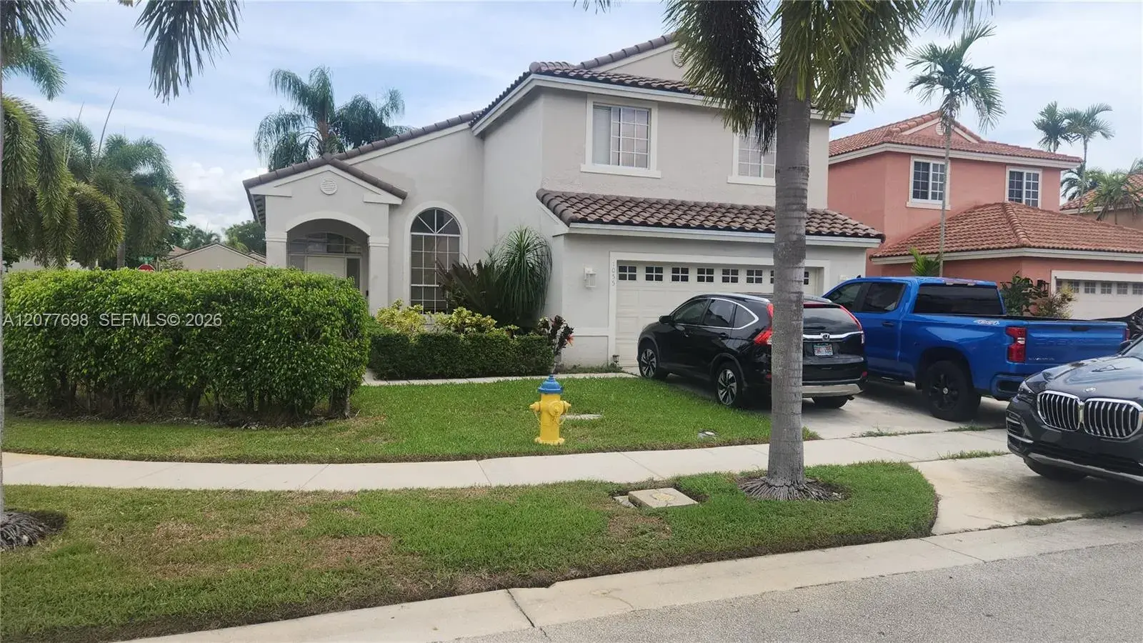 1055 NW 187th Ave, Pembroke Pines FL 33029