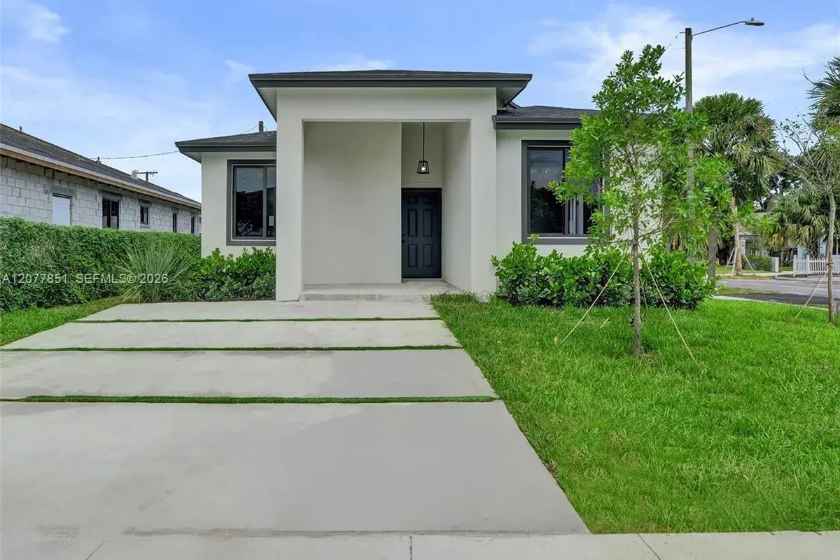 599 SW 12th Ave, Dania Beach FL 33004