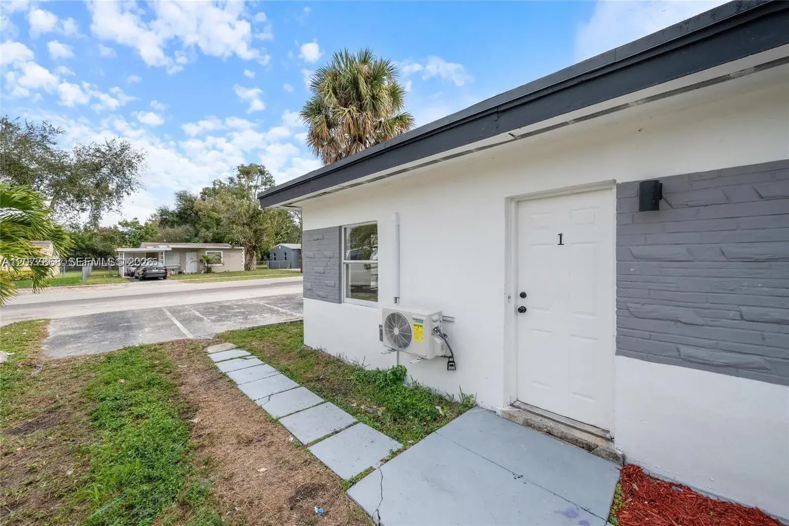 Residential Income for sale at 417 NW 15th Ave, Fort Lauderdale FL 33311