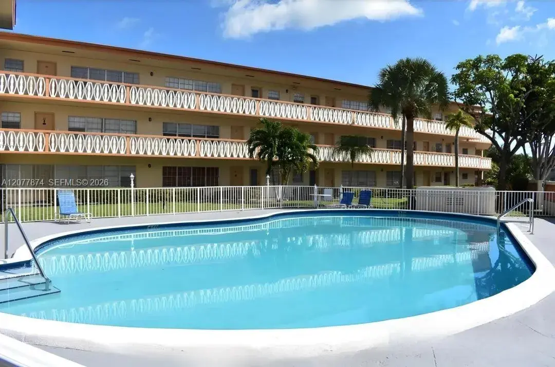 1 bedroom 1 bath Residential for sale at 1885 NE 121st St # 16, North Miami FL 33181