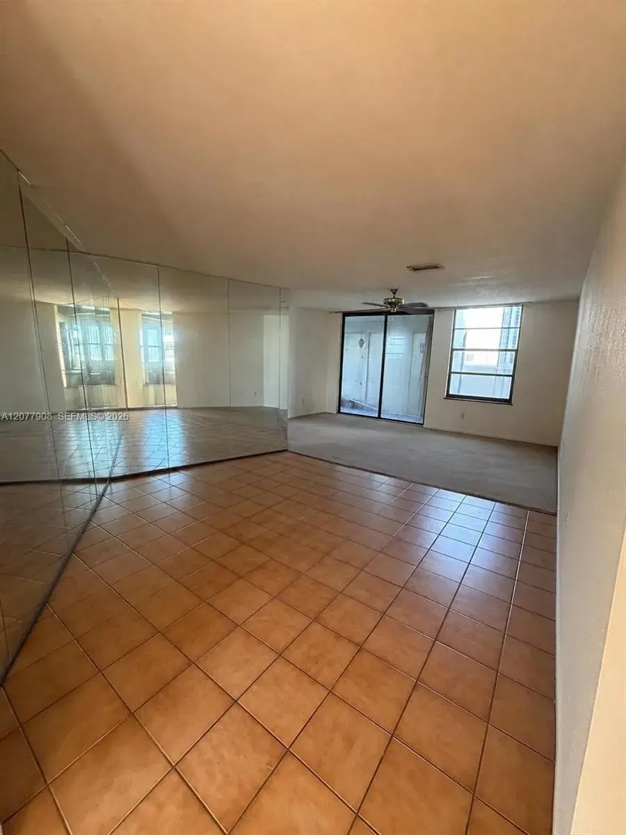 2 bedroom 2 bath Residential for sale at 20500 W Country Club Dr # 818, Aventura FL 33180