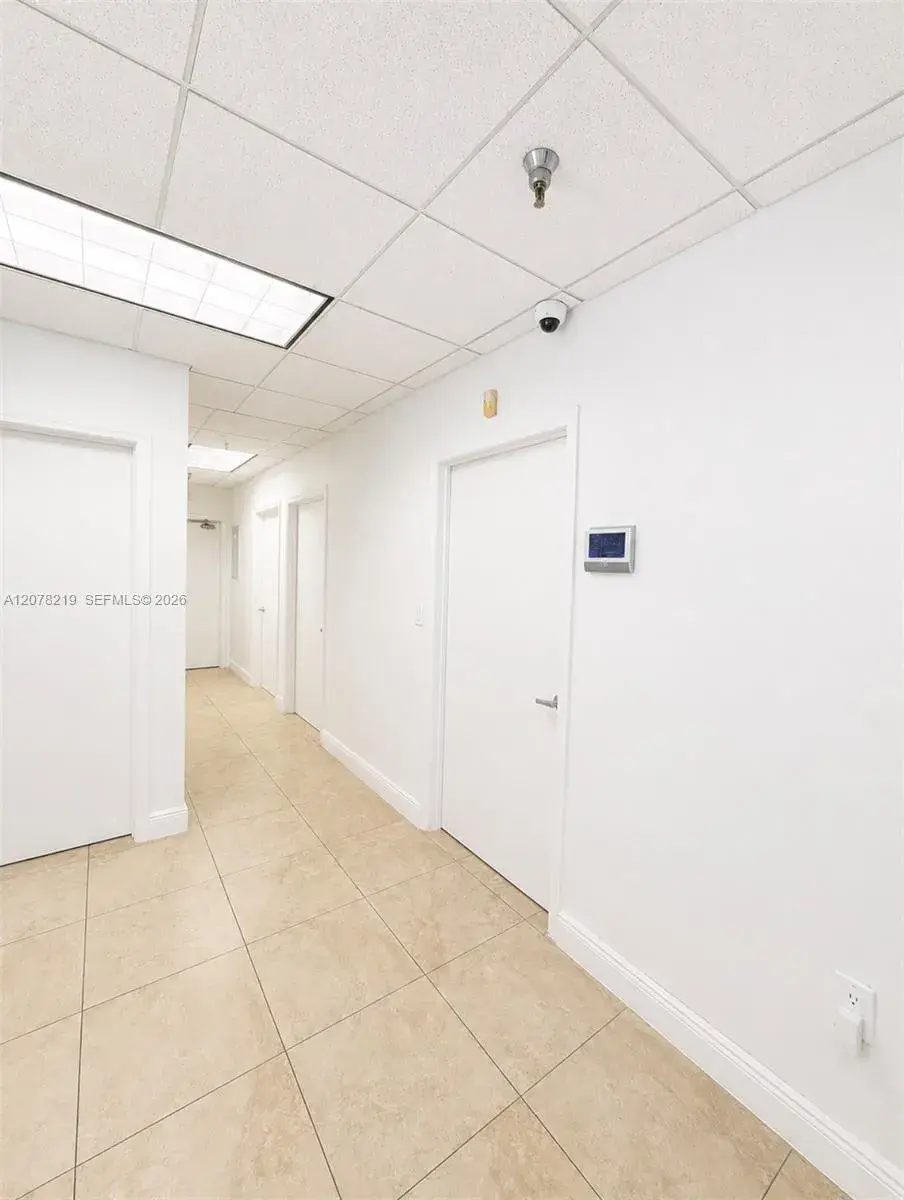 2250 NW 102nd Pl, Doral FL 33172