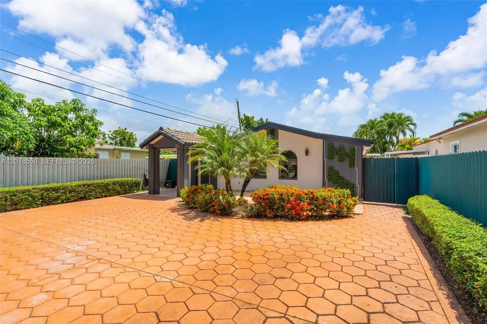 1327 SW 72nd Ave, Miami FL 33144