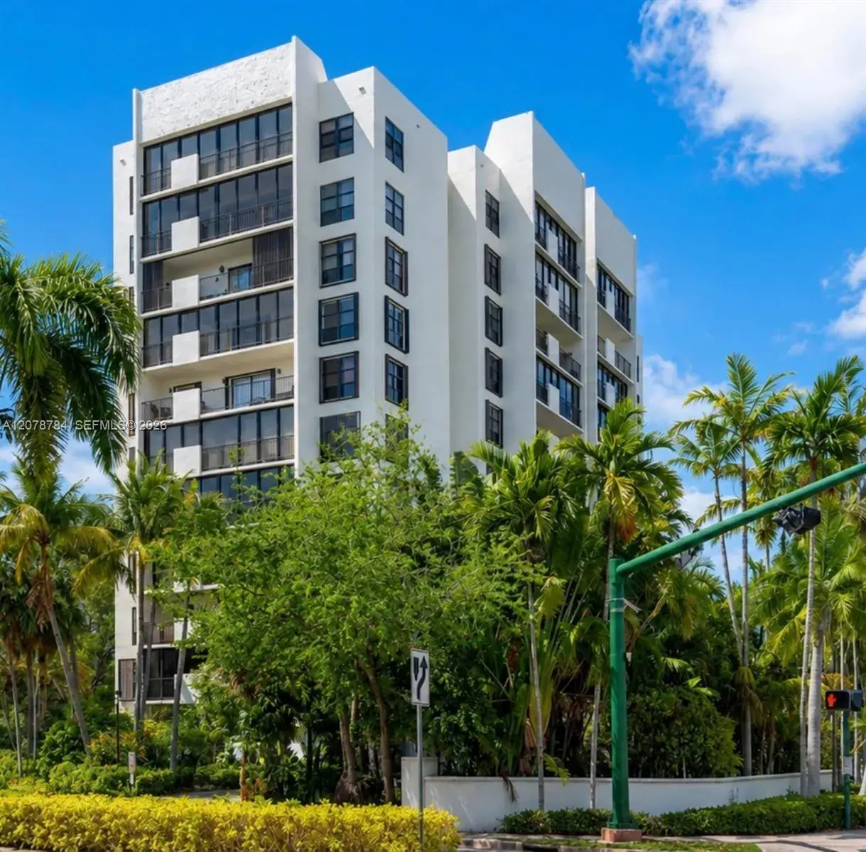 2 bedroom 2 bath Residential for sale at 77 Crandon Blvd # 5C, Key Biscayne FL 33149