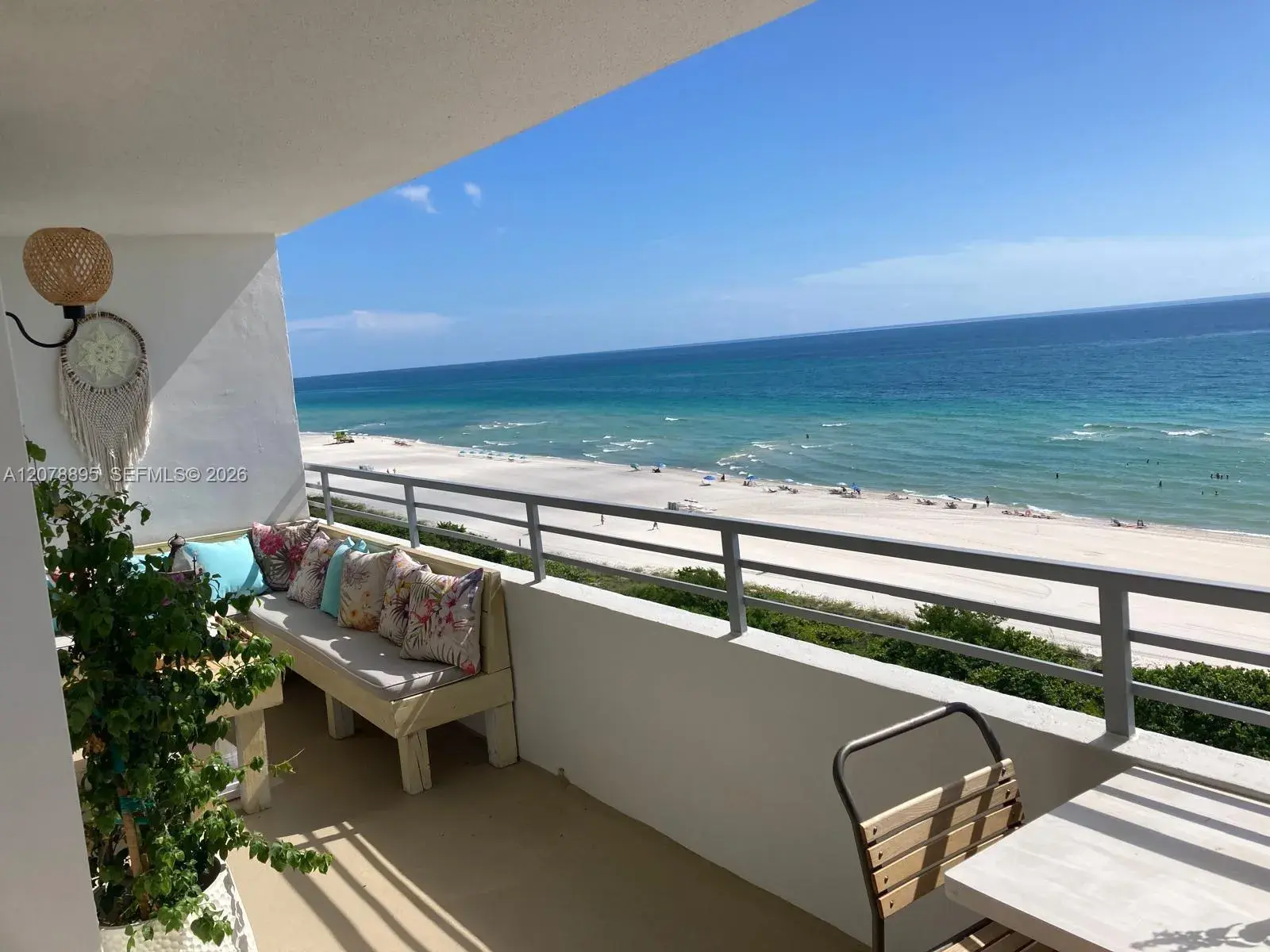 2 bedroom 2 bath Residential for sale at 5555 Collins Ave # 10G, Miami Beach FL 33140