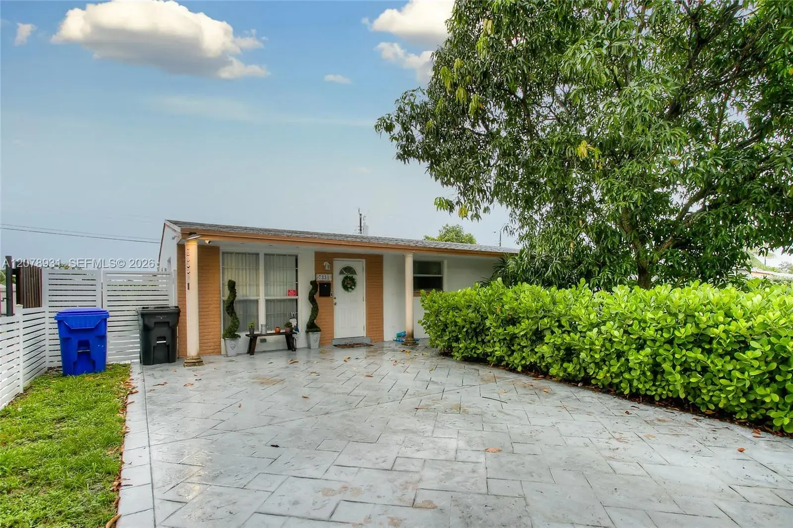 4 bedroom 2 bath Residential Lease for rent at 7331 Johnson St, Hollywood FL 33024