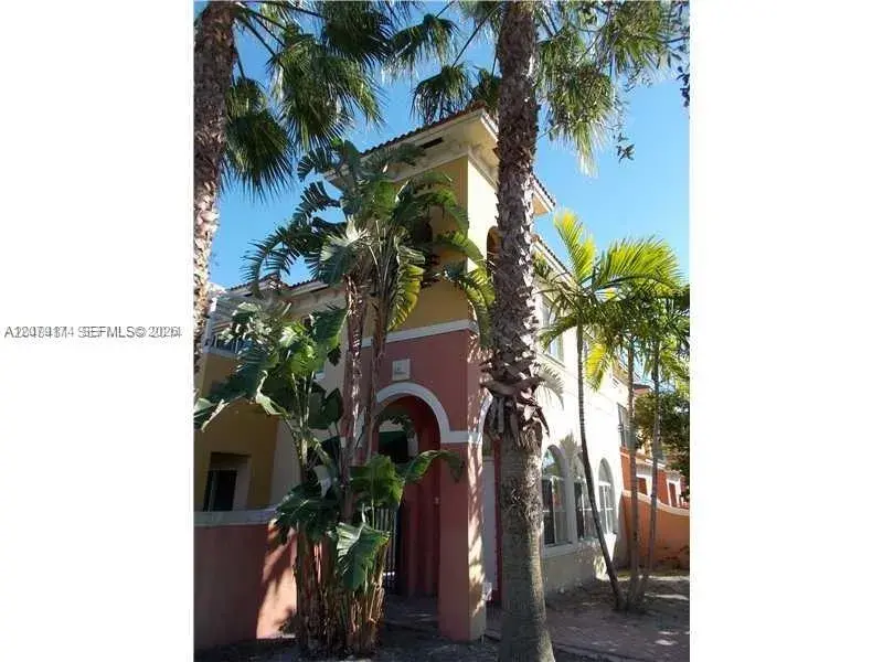 3 bedroom 2 bath Residential for sale at 3632 NW 30th Ct # 10F, Lauderdale Lakes FL 33311