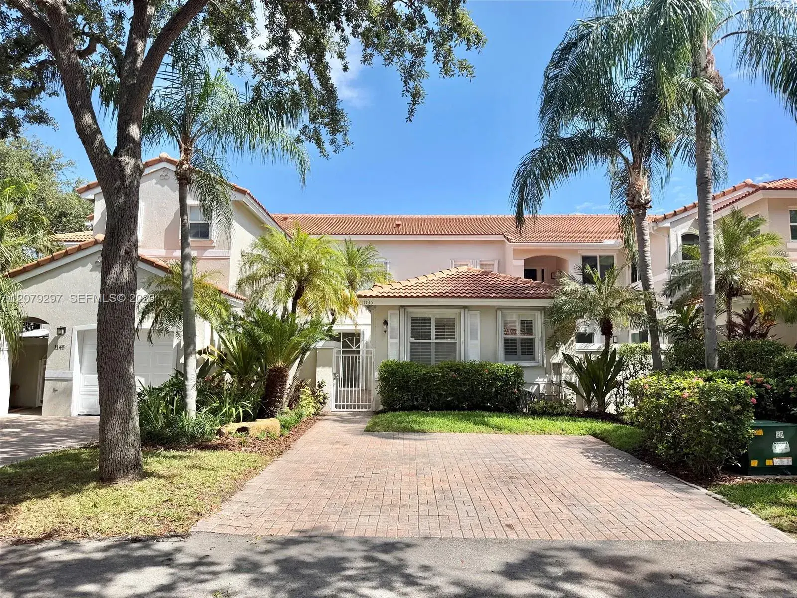 2 bedroom 2 bath Residential Lease for rent at 1135 Cliffrose St, Hollywood FL 33019