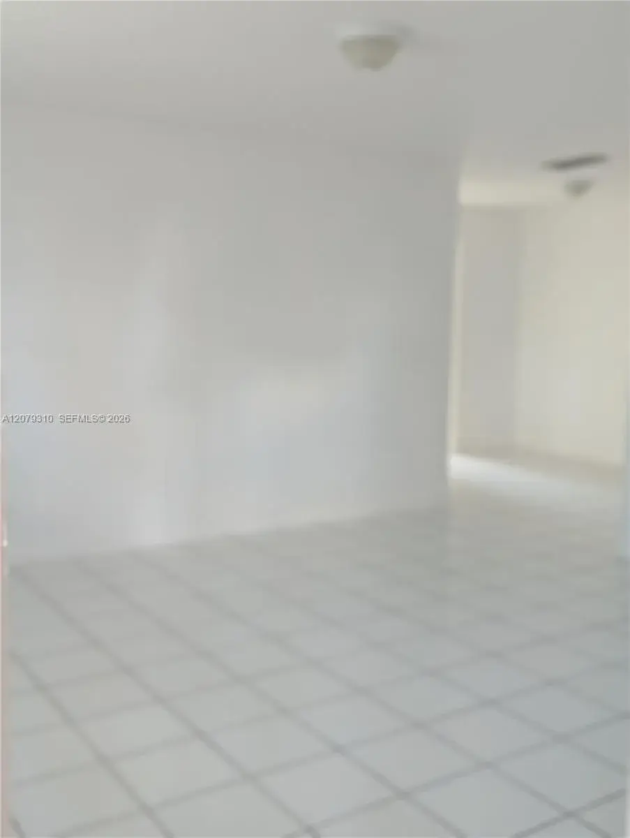 1 bedroom 1 bath Residential Lease for rent at 1830 Sheridan St # 106, Hollywood FL 33020