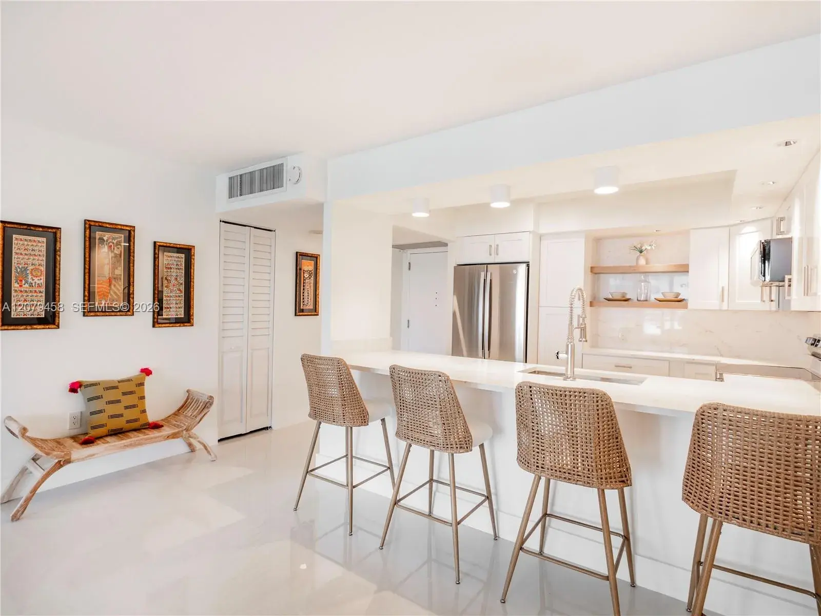 1 bedroom 2 bath Residential for sale at 5701 Collins Ave # 307, Miami Beach FL 33140